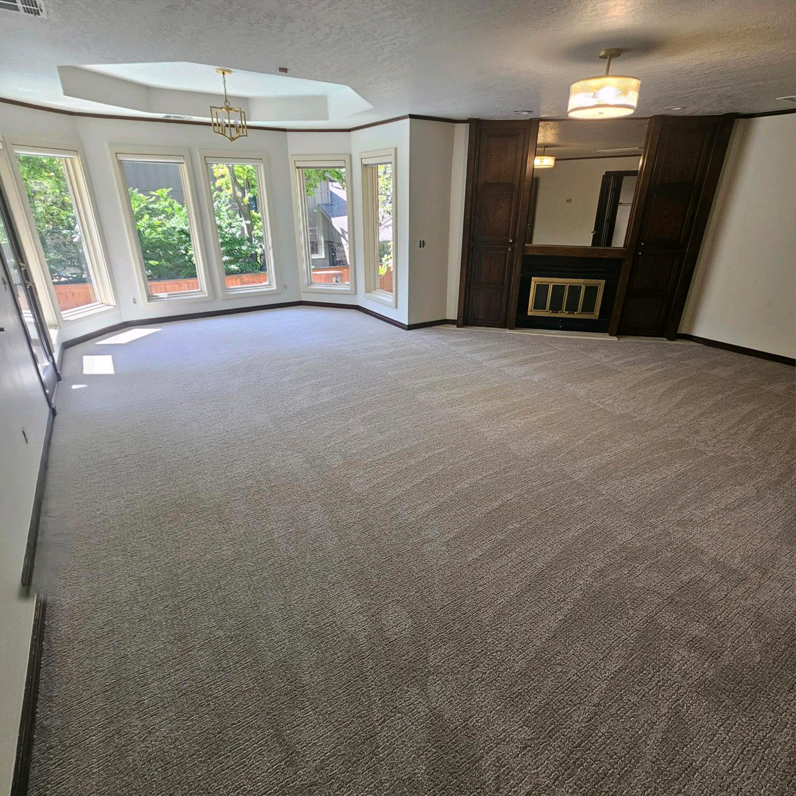 Residential Living Room Carpet Install Mustang OK